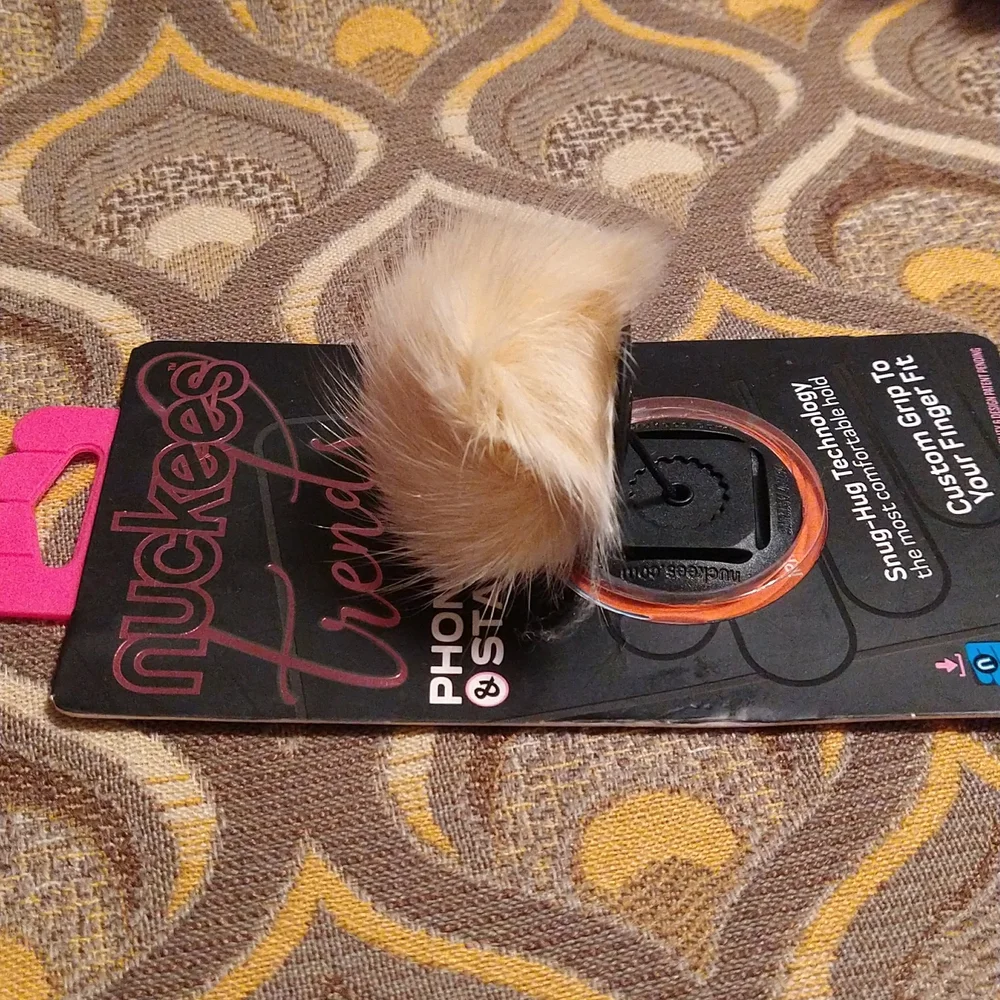 Nuckees Trends phone holder